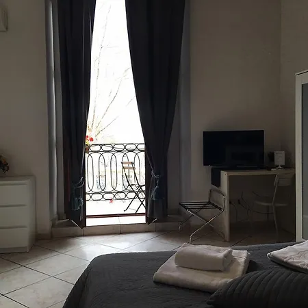 Bed & Breakfast Platamone